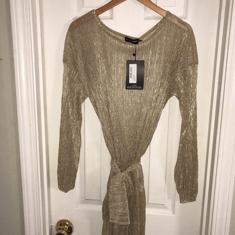 PLT GOLD PLISSE BALLOON SLEEVE SHIFT DRESS